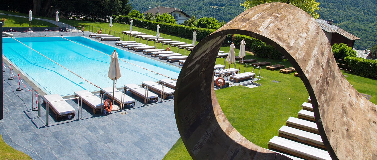 piscina grand hotel billia